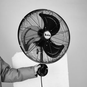 US Spec, Electric Fan 110V 10 0W 18 Inch Three-blade Aluminum Fan Industrial Wall Fan (Color: Black)