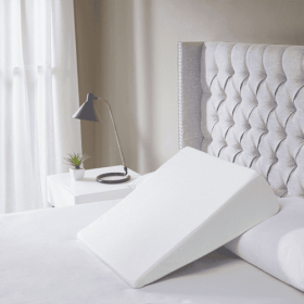 Wedge Pillow (Color: White)